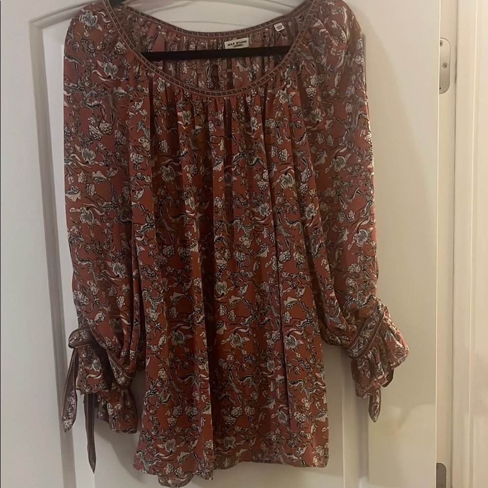Max Studio Brown and Orange 3/4 Sleeve Relaxed Tie Front Blouse